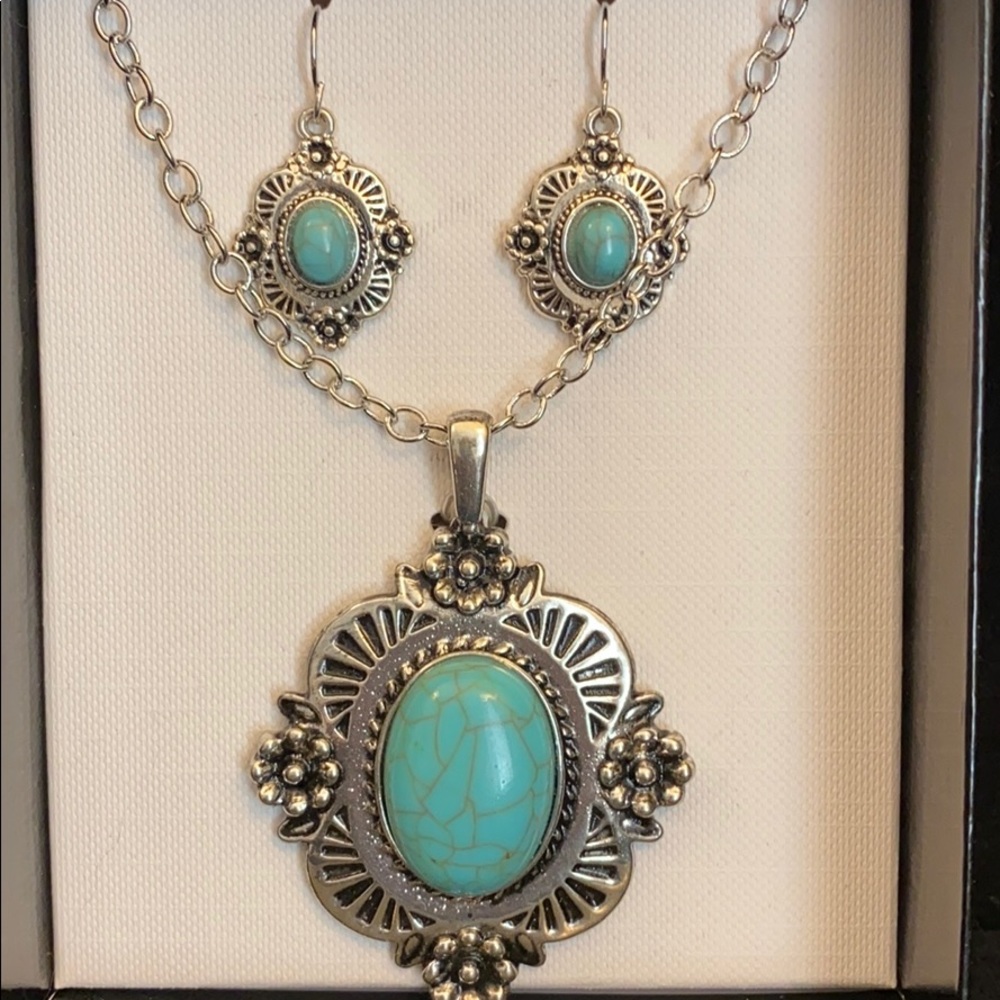 MIXIT, Necklace and earrings